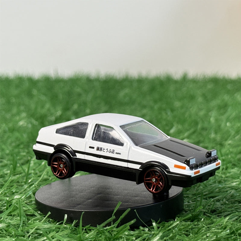 Alloy Car Model AE86 Drift Tail Spin Car Ornament