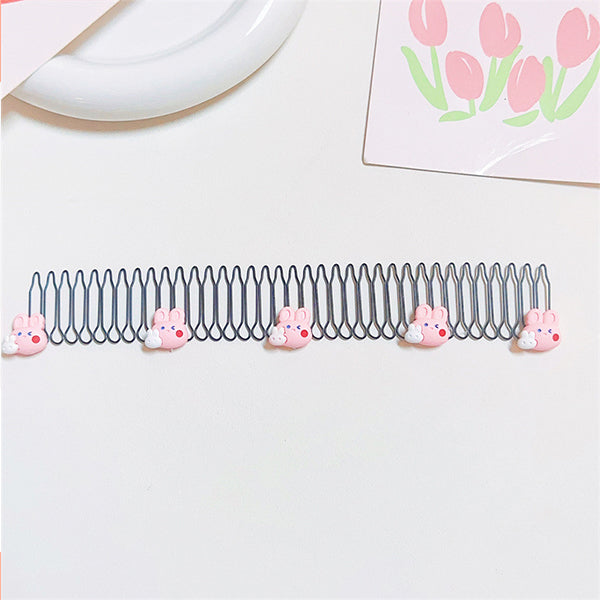 Stretchable invisible hair clips